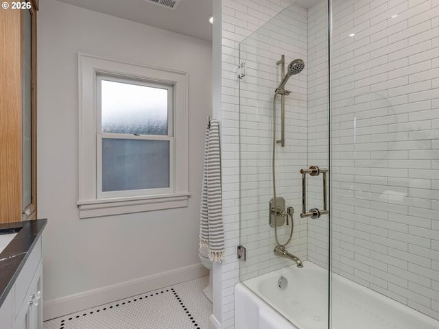 3546 Ne 27TH Ave, Portland, OR 97212