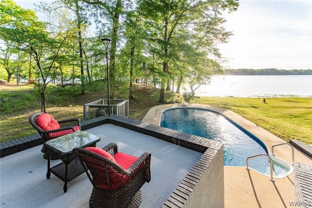 15710 Edwardian, Northport, AL 35475