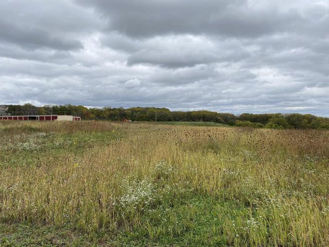 10820 Village Circle, Blue Mounds, WI 53517
