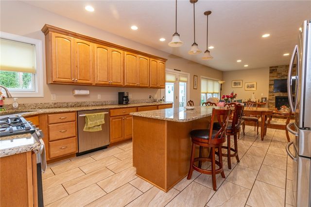 1010 Country Club Rd, Penn Twp, PA 15644