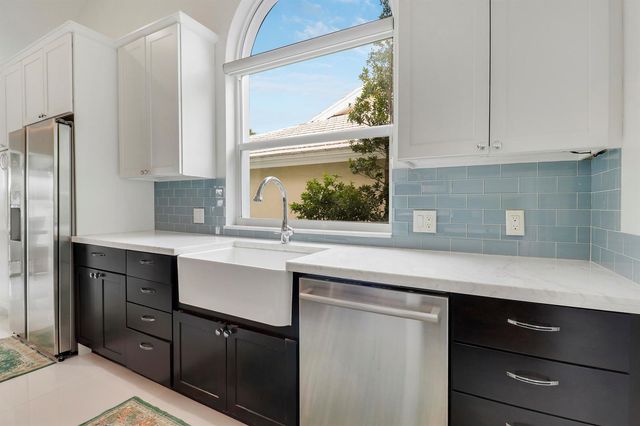 1560 Wilderness Road, West Palm Beach, FL 33409