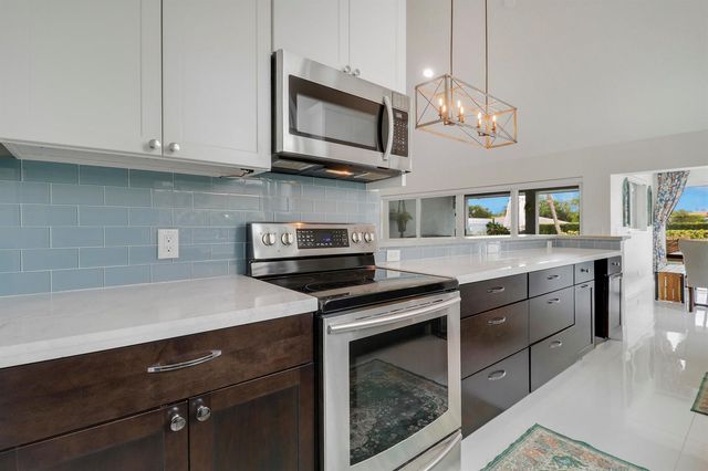 1560 Wilderness Road, West Palm Beach, FL 33409