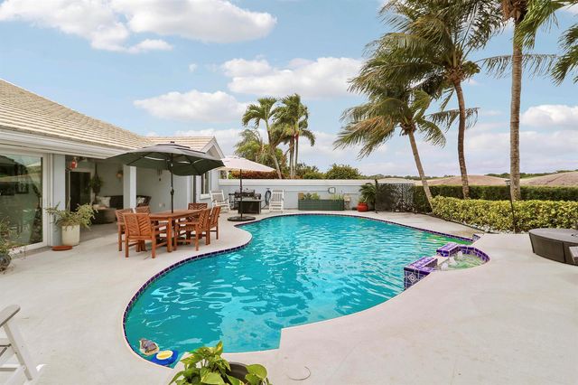 1560 Wilderness Road, West Palm Beach, FL 33409