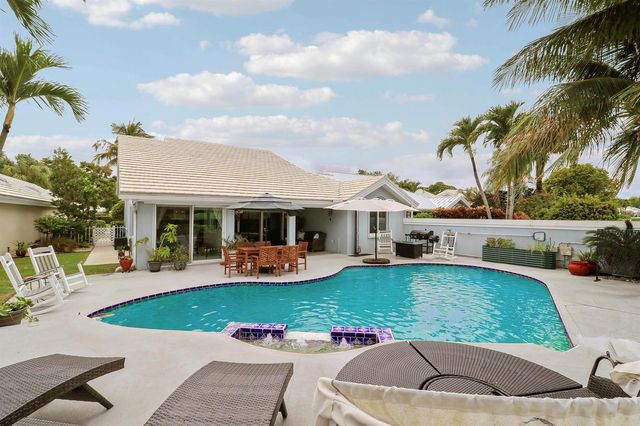 1560 Wilderness Road, West Palm Beach, FL 33409