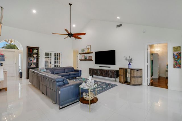 1560 Wilderness Road, West Palm Beach, FL 33409