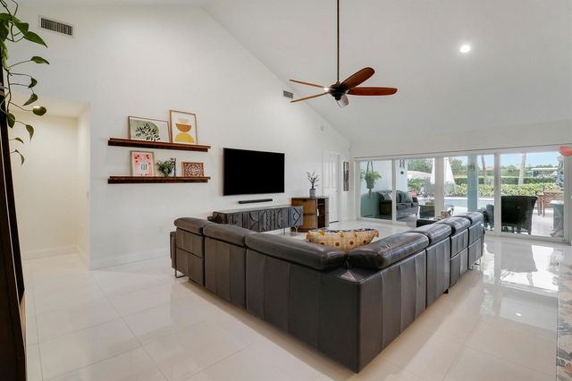 1560 Wilderness Road, West Palm Beach, FL 33409