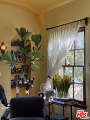 923 Alma Street, Glendale, CA 91202