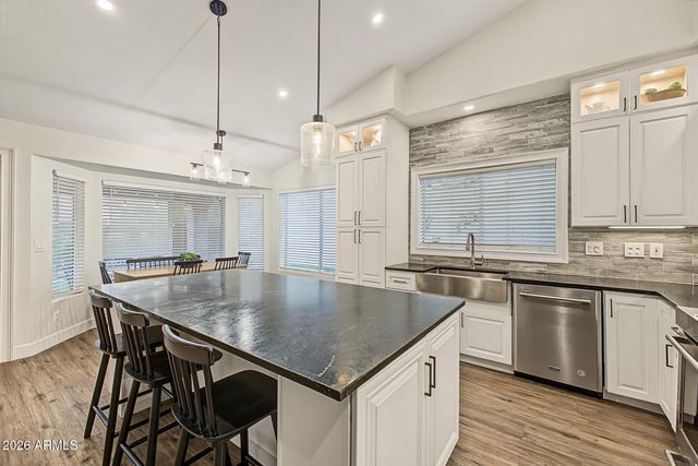 5960 E VERMILLION Street, Mesa, AZ 85215