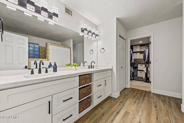 5960 E VERMILLION Street, Mesa, AZ 85215