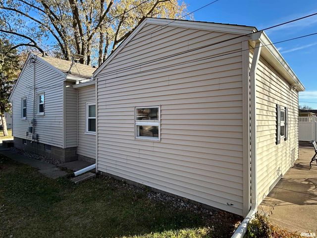 510 16TH Street, Silvis, IL 61282