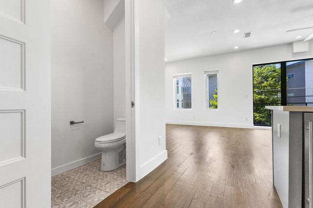 2450 N Garrett Avenue 14, Dallas, TX 75206