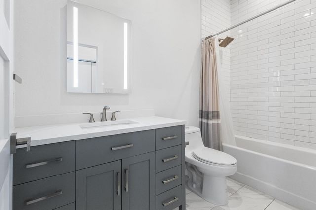 2450 N Garrett Avenue 14, Dallas, TX 75206