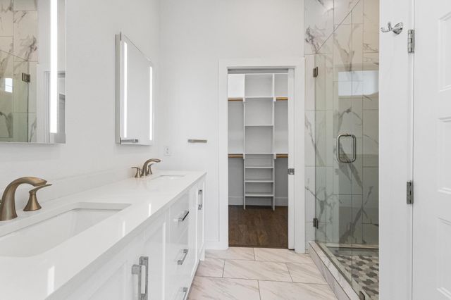 2450 N Garrett Avenue 14, Dallas, TX 75206