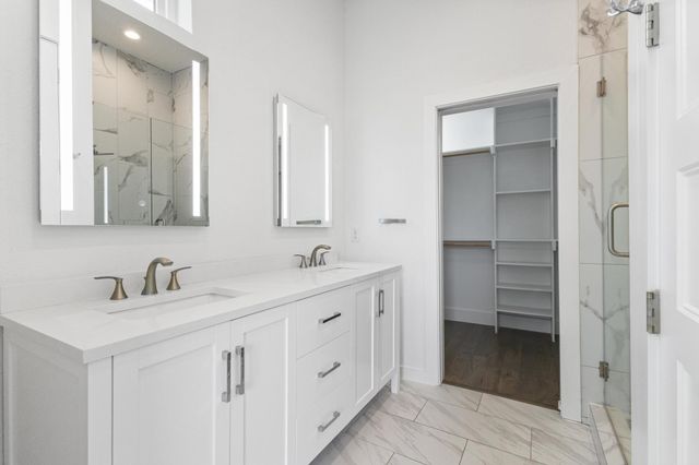 2450 N Garrett Avenue 14, Dallas, TX 75206