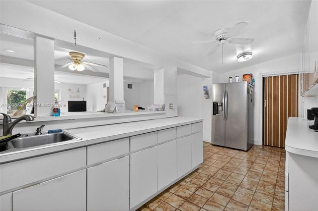733 W 33rd Street, Hialeah, FL 33012