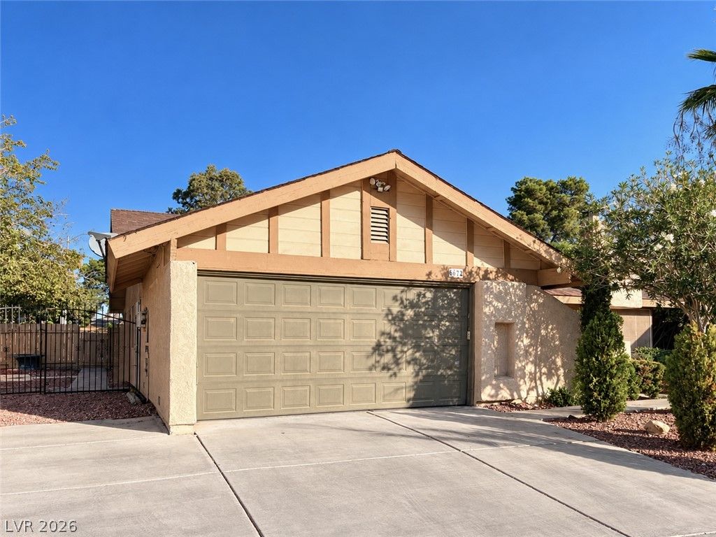 6672 Peachtree Lane, Las Vegas, NV 89103 — photo 2