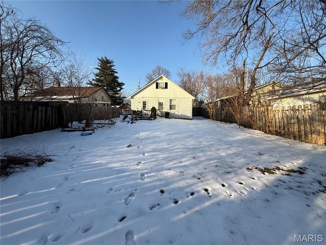 3528 Summit Avenue, Mehlville, MO 63129