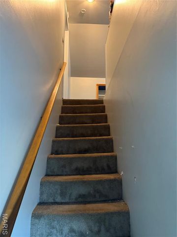 3528 Summit Avenue, Mehlville, MO 63129