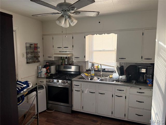 3528 Summit Avenue, Mehlville, MO 63129