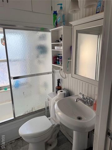 3528 Summit Avenue, Mehlville, MO 63129