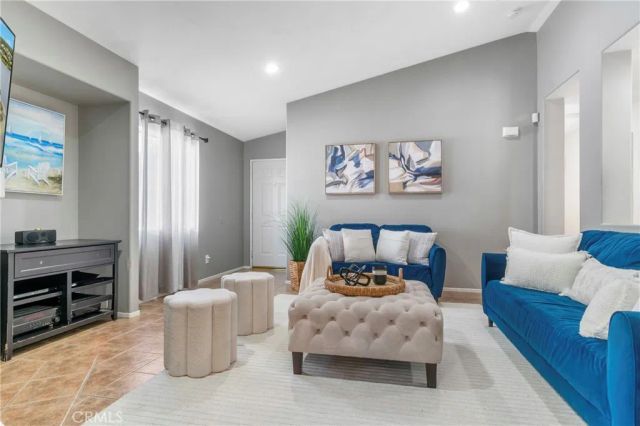 16366 W Sun Canyon, Riverside, CA 92503