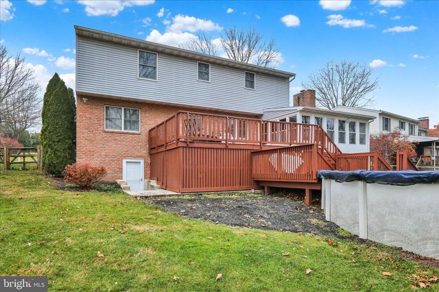 314 FAIRVIEW RD, Reading, PA 19606