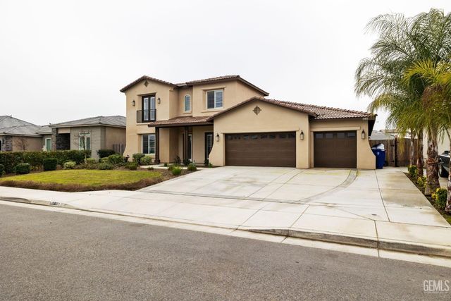 15811 Waterford Street, Bakersfield, CA 93314