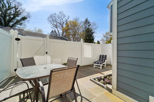 25 Barker Street 302, Mount Kisco, NY 10549