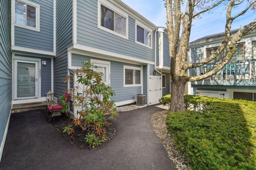 25 Barker Street 302, Mount Kisco, NY 10549