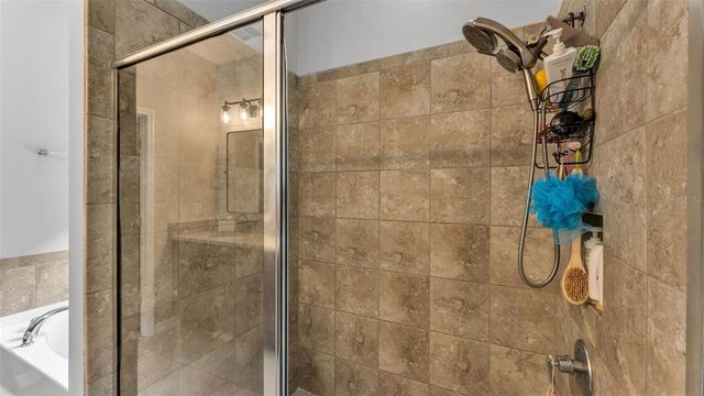 2250 BELLA LUNA CIRCLE, Lakeland, FL 33810