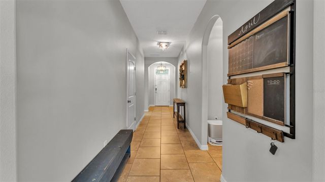 2250 BELLA LUNA CIRCLE, Lakeland, FL 33810