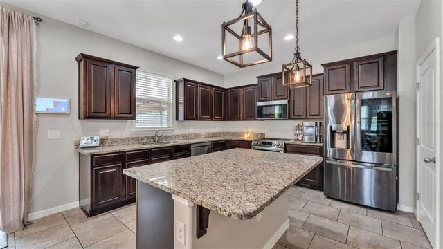 2250 BELLA LUNA CIRCLE, Lakeland, FL 33810
