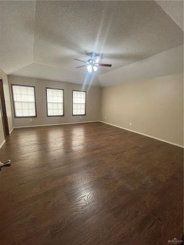 424 Toronto Avenue 31, Mcallen, TX 78503