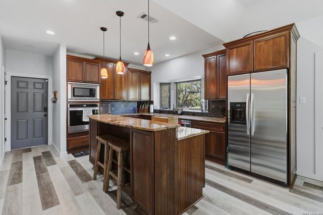 2051 Phantom Rider, Spring Branch, TX 78070