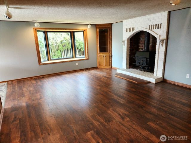 6744 La Bello Drive, Lynden, WA 98264