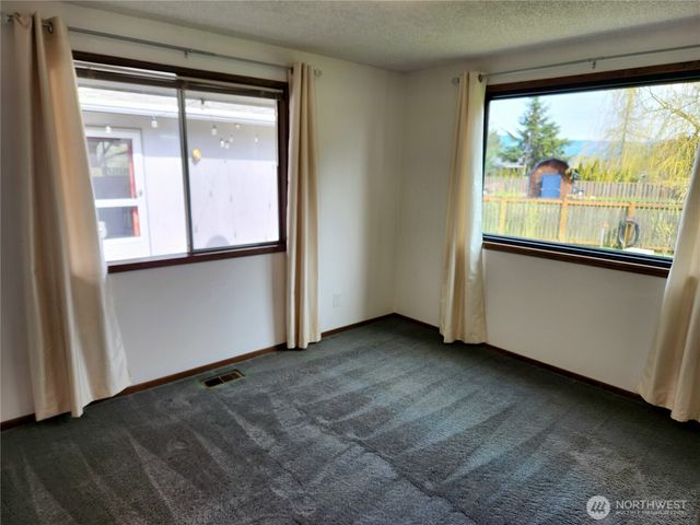 6744 La Bello Drive, Lynden, WA 98264