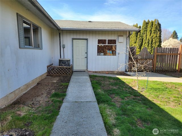 6744 La Bello Drive, Lynden, WA 98264