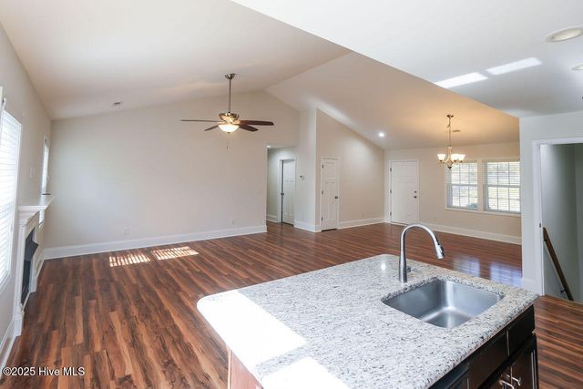315 Adams Circle, Pinehurst, NC 28374