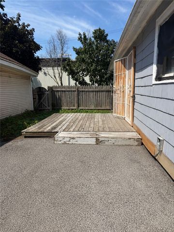 25 Lorimer Street, Rochester, NY 14608