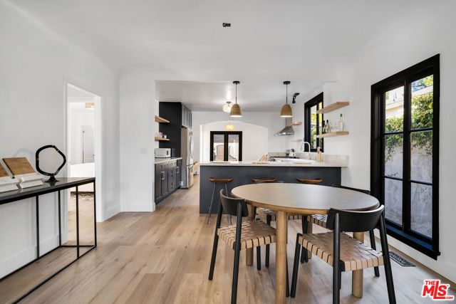 8822 Rosewood Avenue, West Hollywood, CA 90048