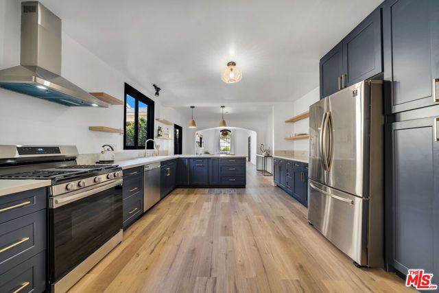 8822 Rosewood Avenue, West Hollywood, CA 90048