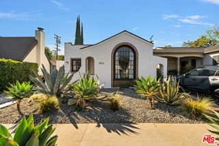 8822 Rosewood Avenue, West Hollywood, CA 90048