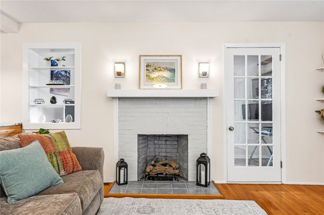 26 Bowden Avenue, Barrington, RI 02806