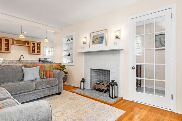 26 Bowden Avenue, Barrington, RI 02806