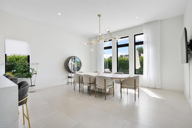 3502 Ashwood Cir N, Hollywood, FL 33312