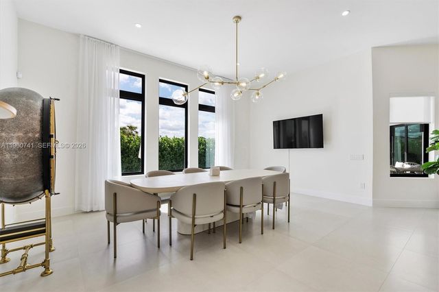 3502 Ashwood Cir N, Hollywood, FL 33312