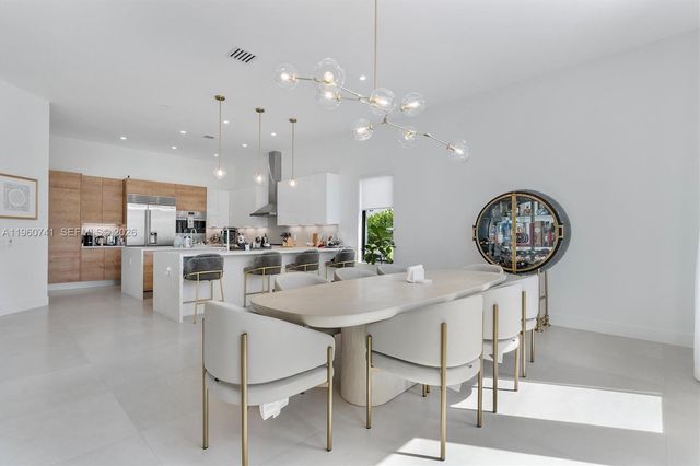 3502 Ashwood Cir N, Hollywood, FL 33312