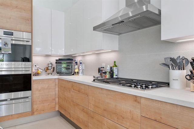 3502 Ashwood Cir N, Hollywood, FL 33312