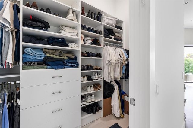 3502 Ashwood Cir N, Hollywood, FL 33312