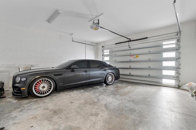 3502 Ashwood Cir N, Hollywood, FL 33312